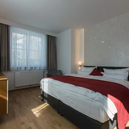 Szálloda Am Schrannenplatz *